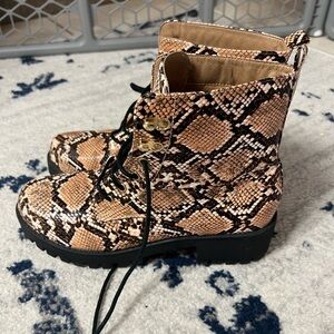 GENTLY WORN COMBAT BOOTS!